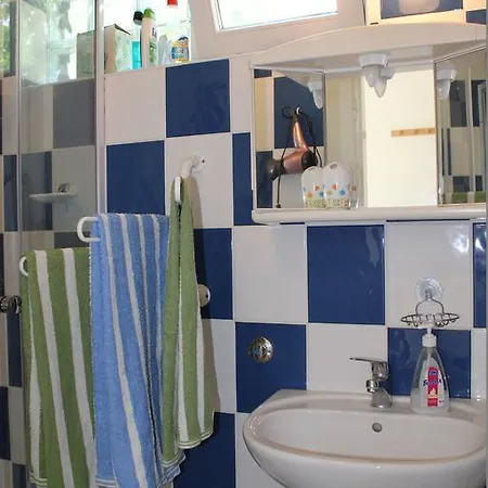 Hunyadi30 Nyaralo Ferienhaus Balatonszarszo